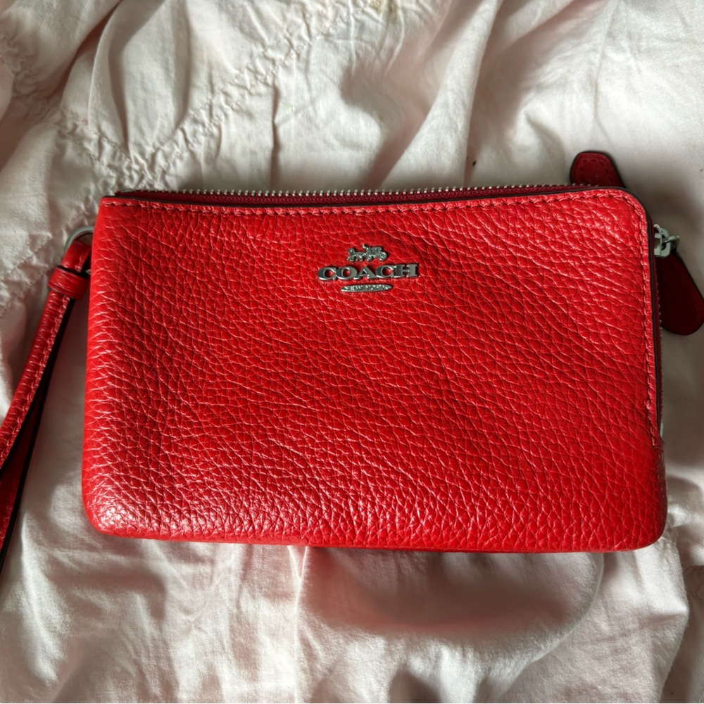 Red Coach Wristlet Perfect Condition